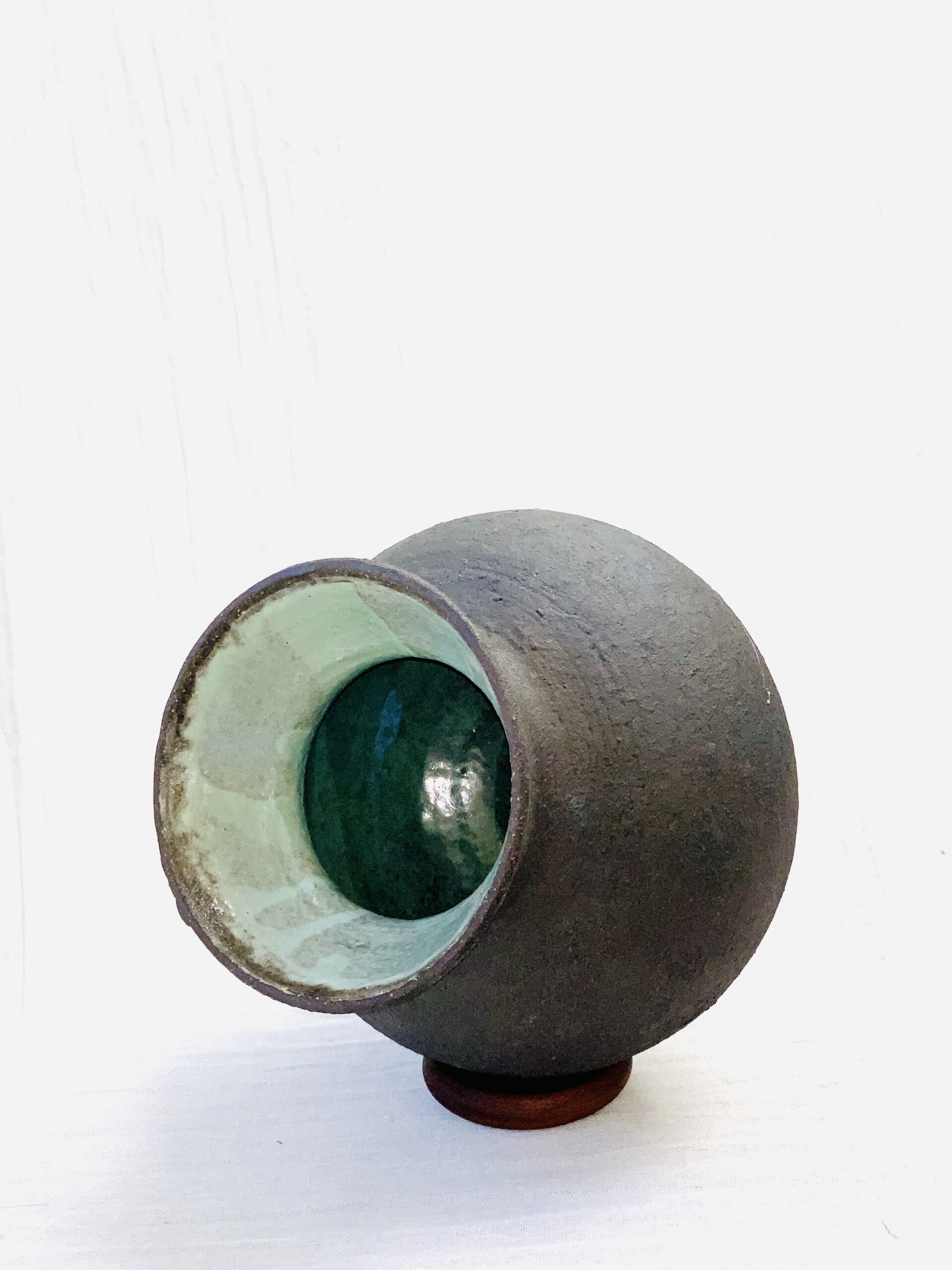 Round Bottom Pot - Image 3