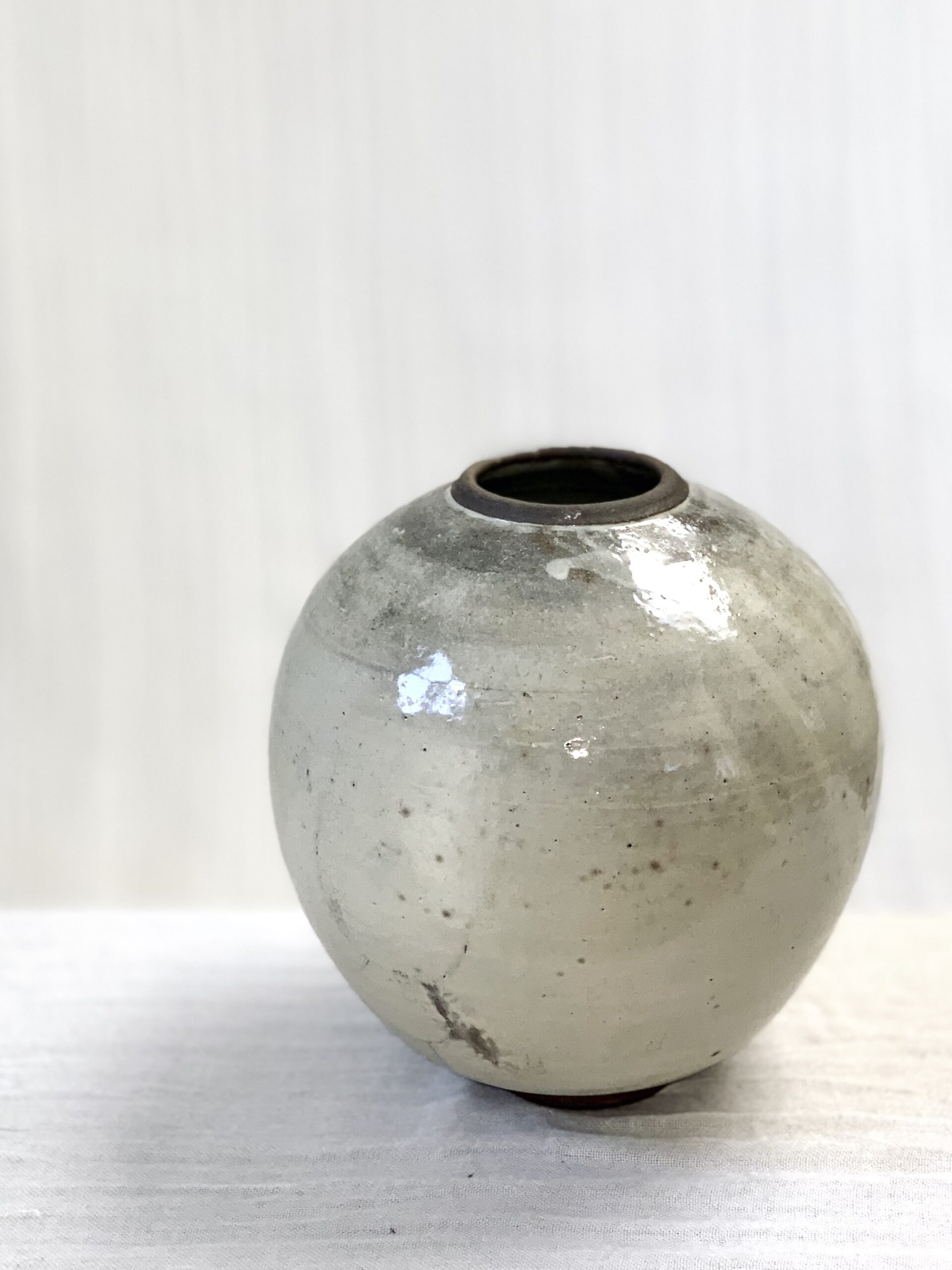 Round Vase "Silver" - Image 3