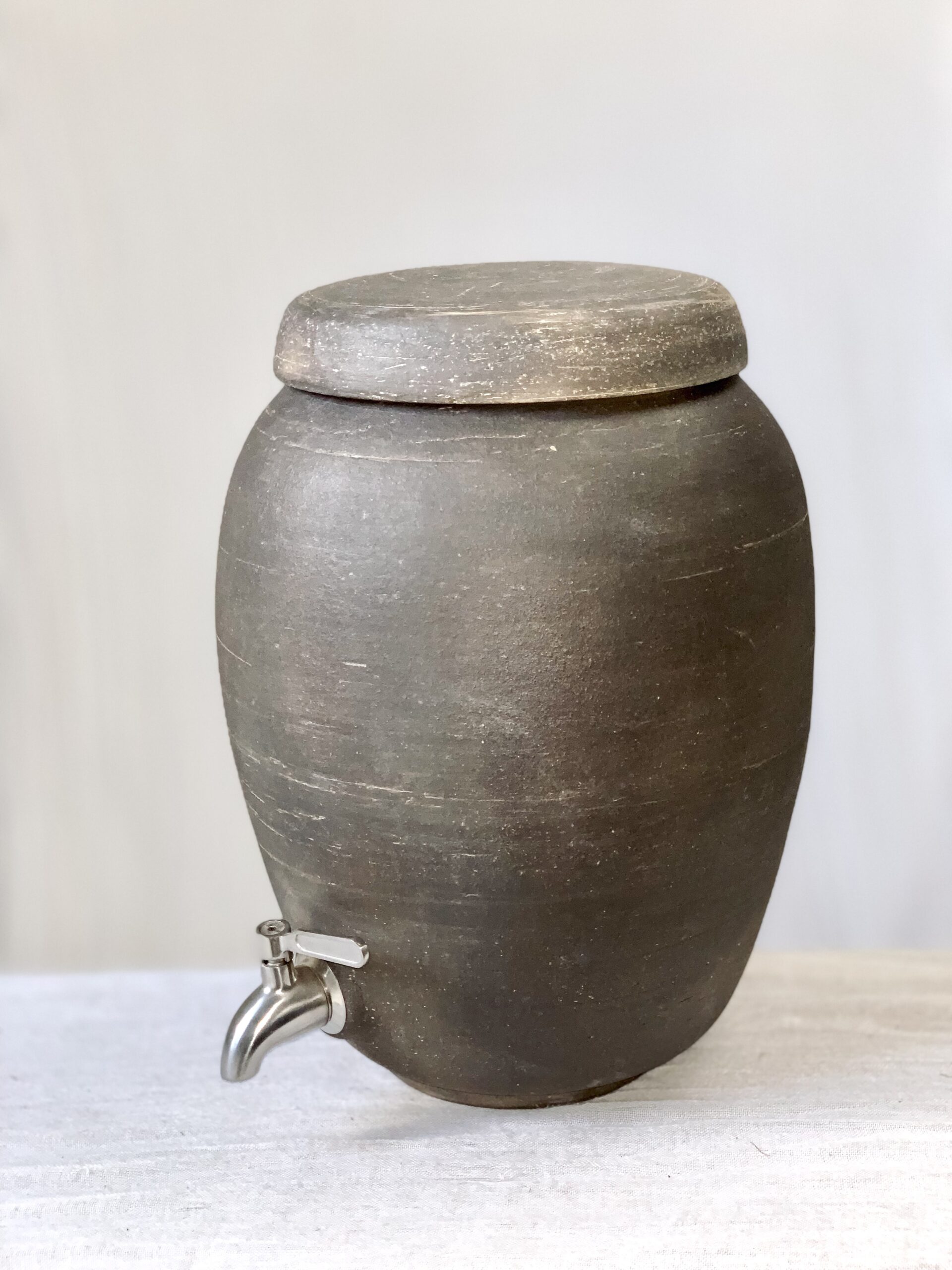 Large Water Vessel - Image 3