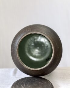Large Water Vessel - Image 5